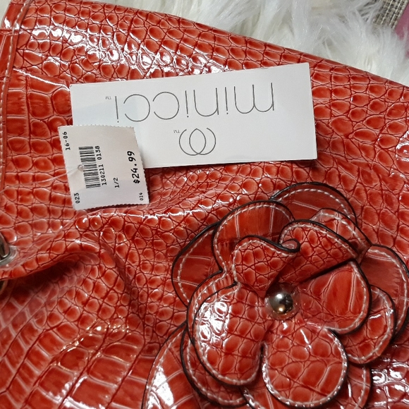 Nwt minicci purse - Picture 2 of 5